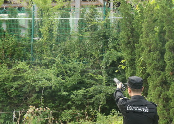 Flashlight Anti Drone Jammers Up To 300 Meters With 1000LM Strong Lighting