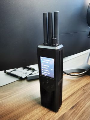 ABS Material Handheld Drone Detector UAV Signal Detection Direction Finder