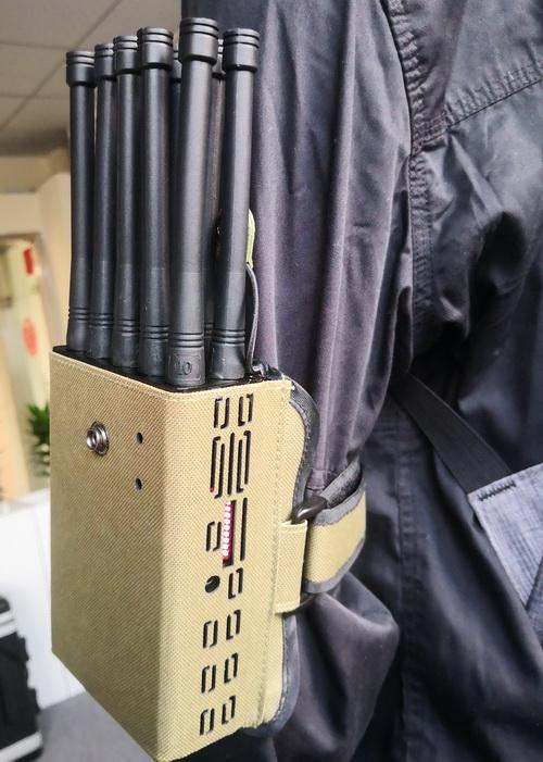 CDMA /GSM/3G/4G/5G 10CH Mobile Phone Signal Jammer GPS WIFI 15m 0